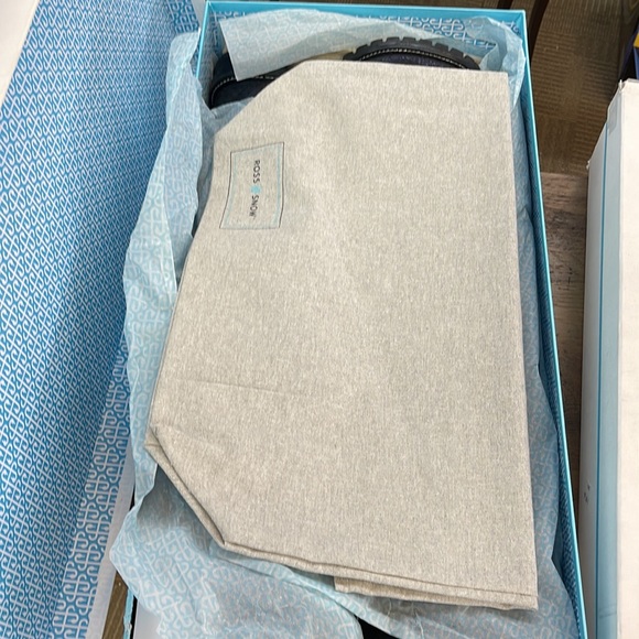 Elena Distressed indigo Shearling lined tall boot - Picture 4 of 7